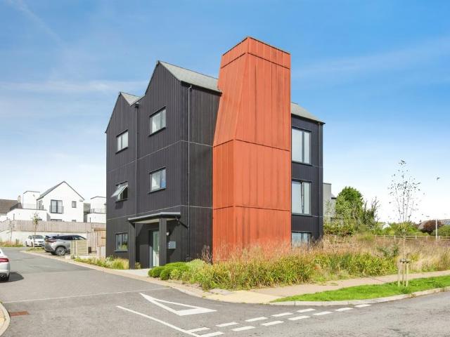 Flat for sale in Hallaze, Scredda