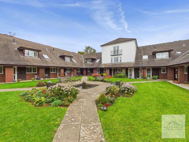 Flat for sale in Higher Bartle, Lancashire