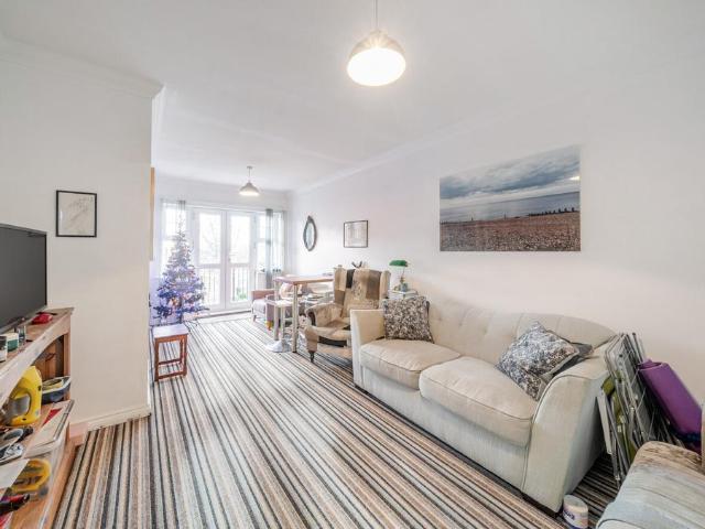 Flat for sale in Preston, Greater London