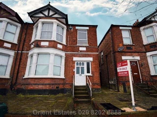 Flat for sale in Hendon Central, The Hyde