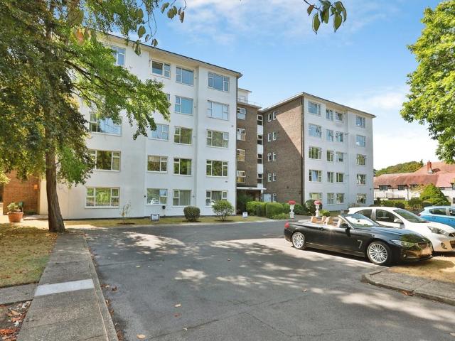Flat for sale in Branksome Park, Poole