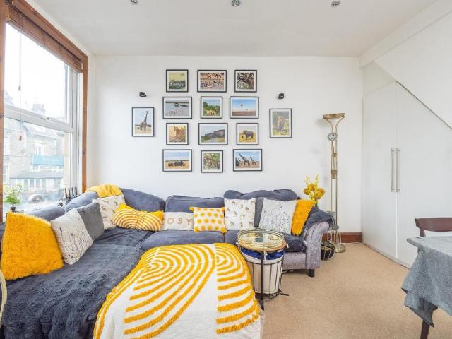 Flat for sale in Upper Knowle, Feckenham