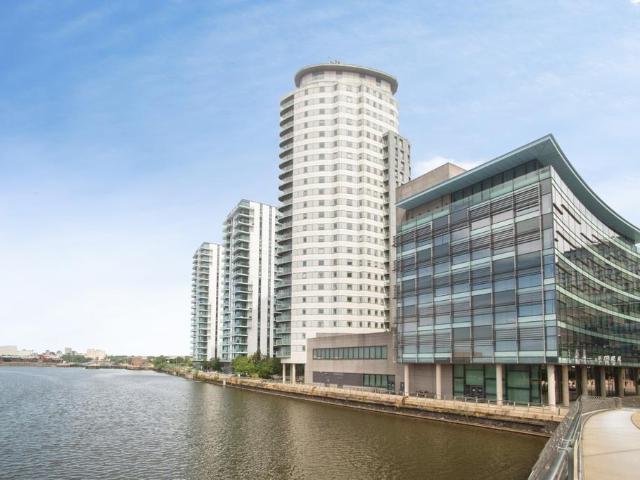 Flat for sale in Salford, Greater Manchester
