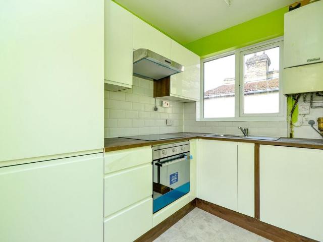Flat for sale in London Borough of Newham, Greater London