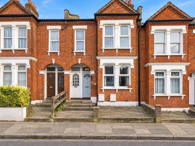 Flat for sale in London Borough of Croydon, Greater London