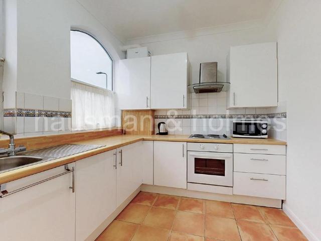 Flat for sale in Golders Green, Isle Of Man