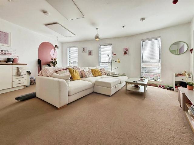 Flat for sale in Boultham, Brayford