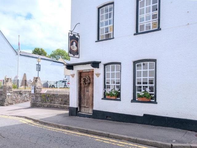 Flat for sale in Deans Hill, Wales