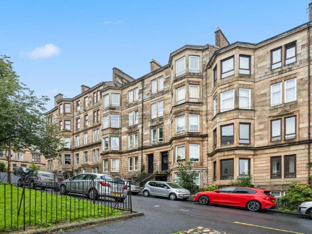 Flat for sale in Mount Florida, Scotland