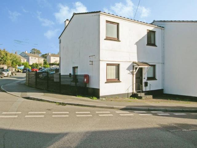 Flat for sale in Restronguet Passage, Mylor Bridge