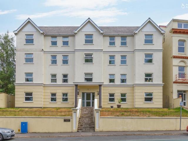 Flat for sale in Isle Of Man