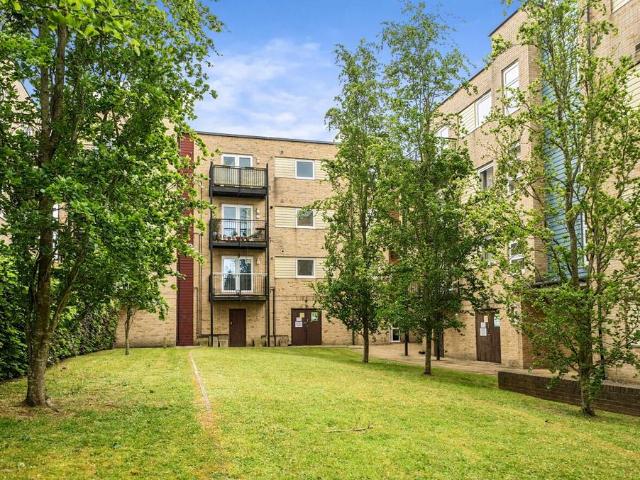 Flat for sale in Helford, Hampshire