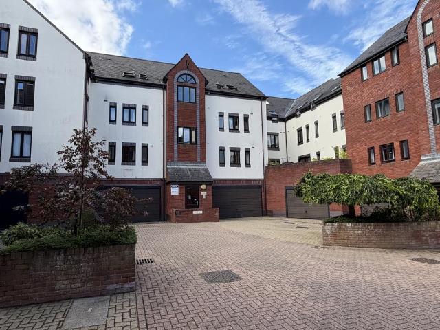 Flat for sale in St Leonards, Watergate
