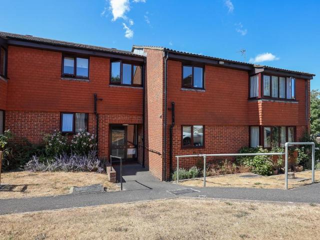Flat for sale in World's End, Perryfields