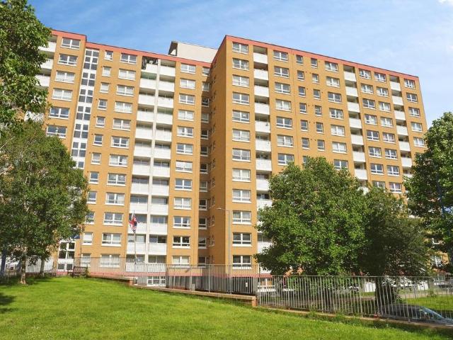 Flat for sale in Spike Island, Feckenham