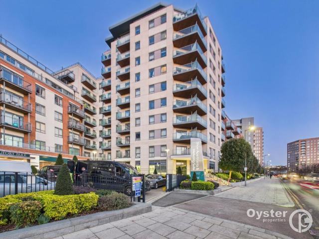 Flat for sale in Colindale, Greater London