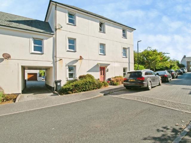Flat for sale in Brea, Roseworthy