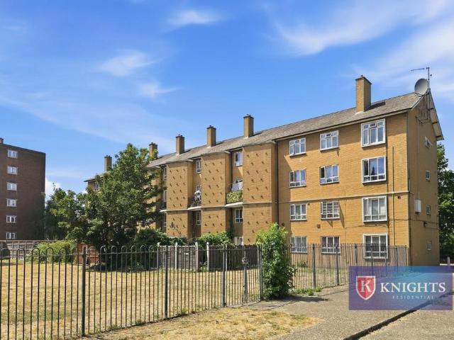 Flat for sale in Lower Edmonton, Edmonton