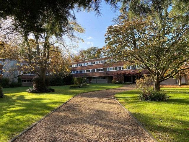 Flat for sale in Arbury, Cambridgeshire