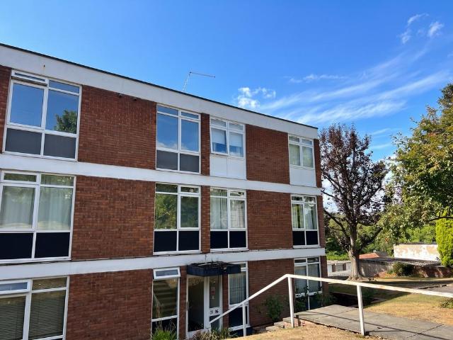 Flat for sale in London Borough of Croydon, Greater London