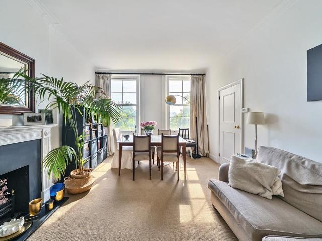 Flat for sale in Notting Hill, Greater London