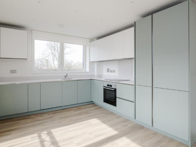 Flat for sale in Muswell Hill, Greater London