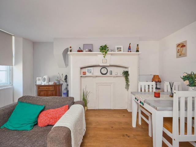 Flat for sale in Broadmead, Feckenham