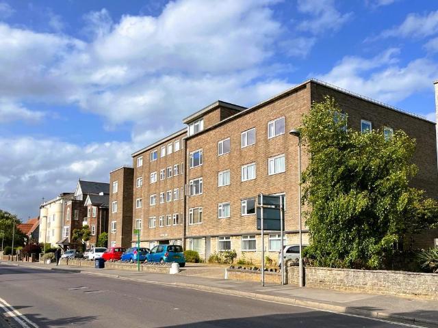 Flat for sale in Swanage, East Dorset