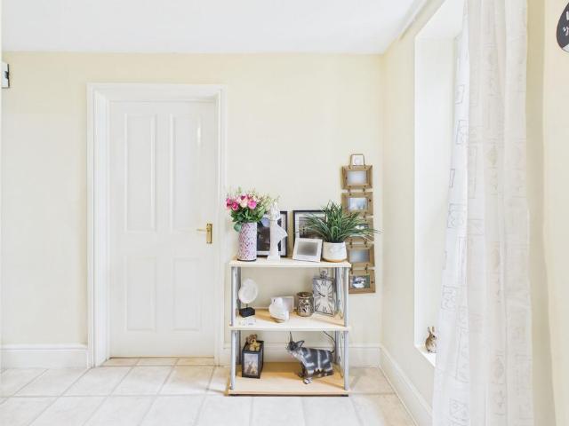 Flat for sale in Comers, Norfolk