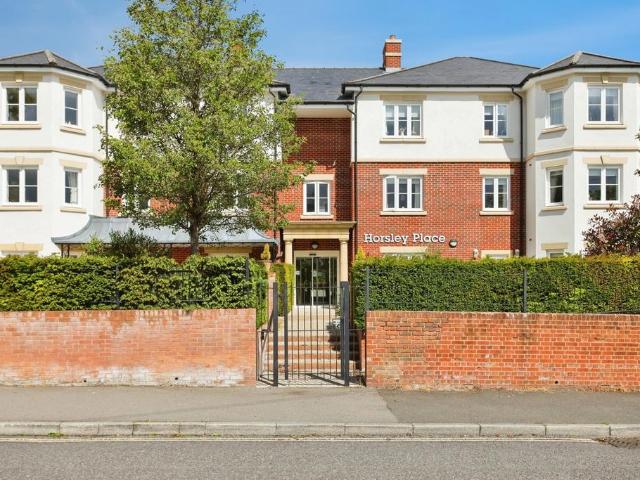 Flat for sale in Cranbrook & Sissinghurst, Sandown Park