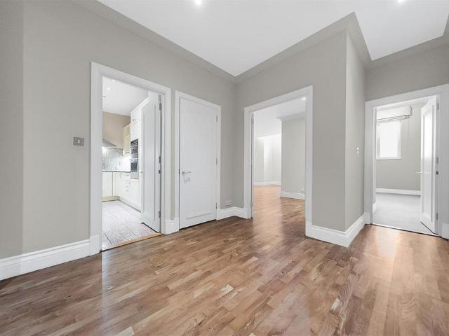 Flat for sale in Westminster, Greater London