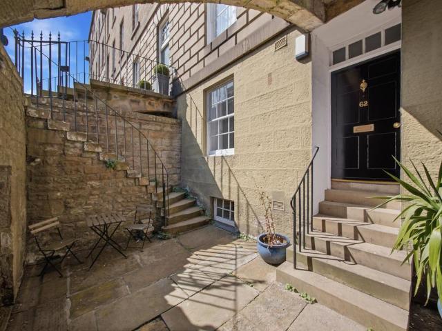 Flat for sale in Silvermills, New Town