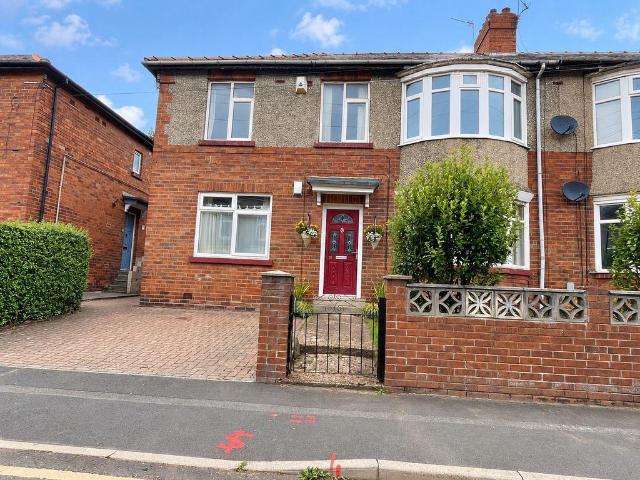 Flat for sale in Heaton, Tyne And Wear