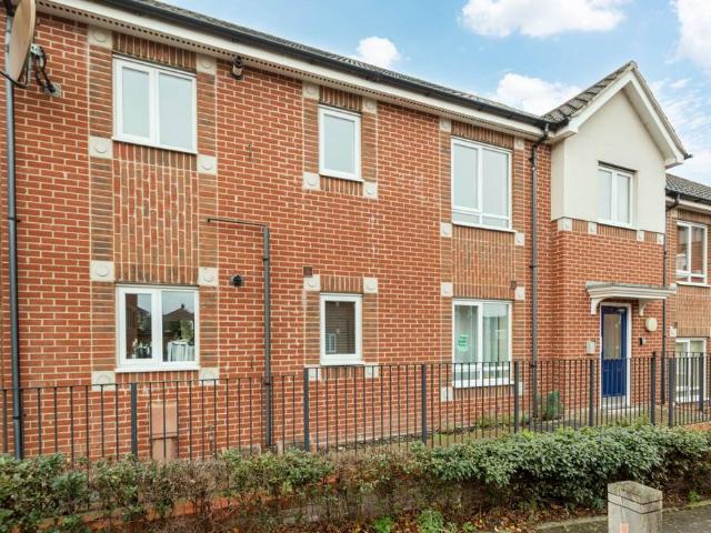 Flat for sale in New Catton, Norwich