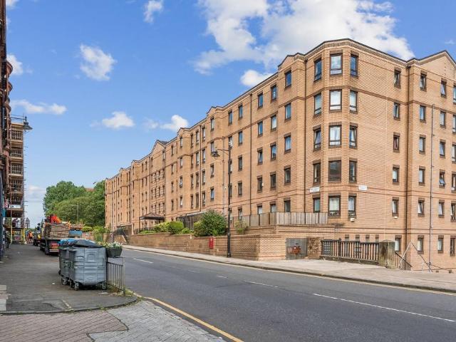 Flat for sale in Garnethill, Scotland