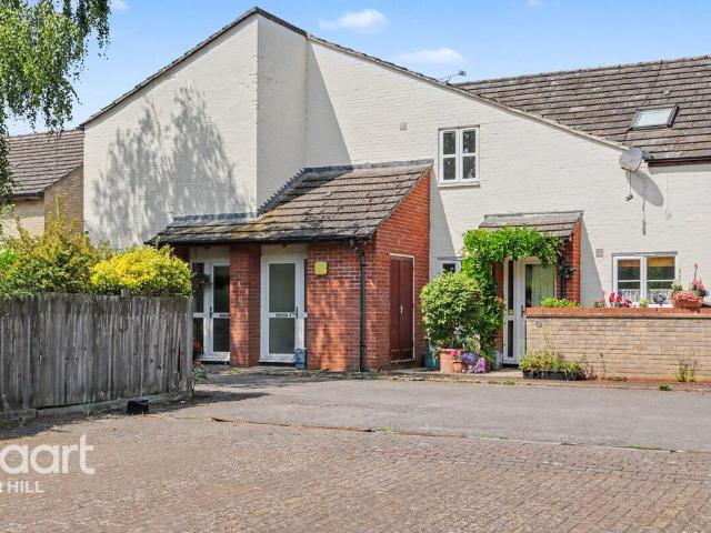 Flat for sale in Fen Drayton, Arrington