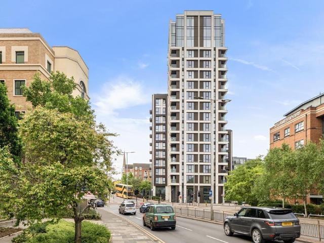 Flat for sale in Newtown, Reading
