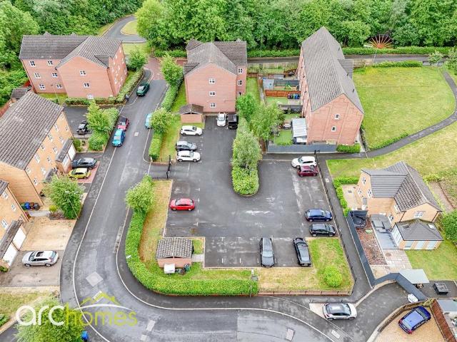Flat for sale in Gin Pit, Wigan