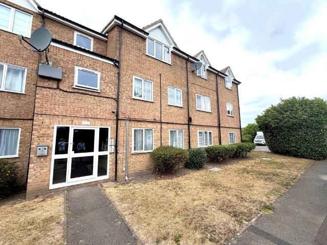 Flat for sale in Lower Halliford, Surrey