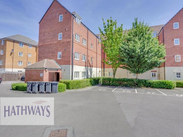 Flat for sale in Pontrhydyrun, Wales