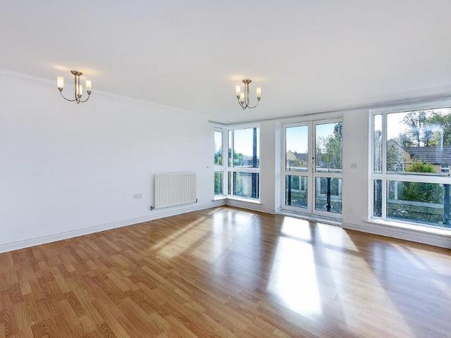 Flat for sale in London Borough of Bromley, Greater London