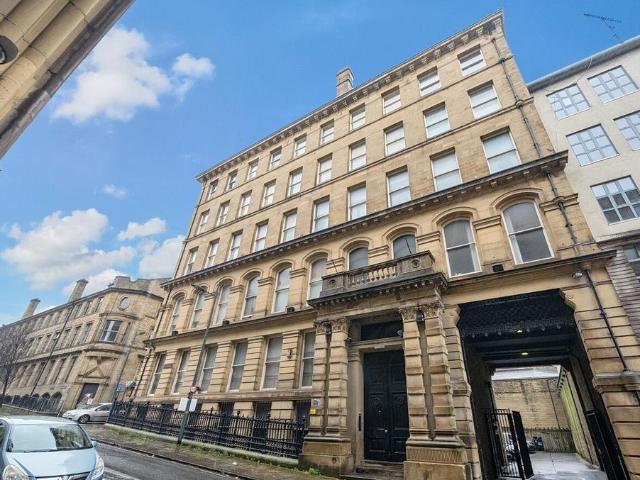 Flat for sale in Little Germany, Bradford