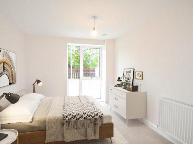 Flat for sale in Slough