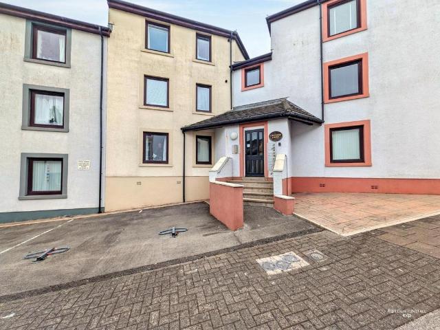 Flat for sale in Schoose, Workington