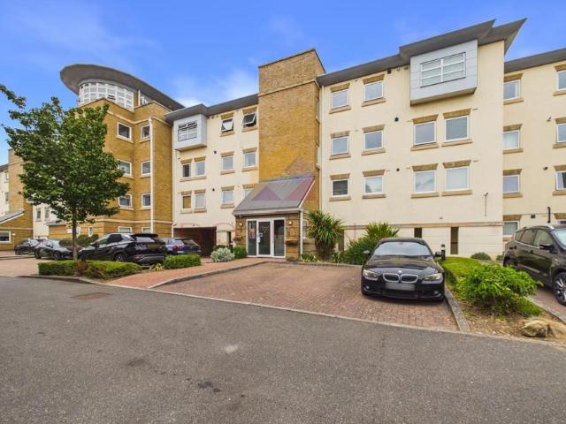 Flat for sale in Moulsham, Chelmsford