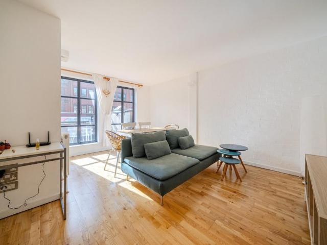 Flat for sale in Hammersmith, Greater London