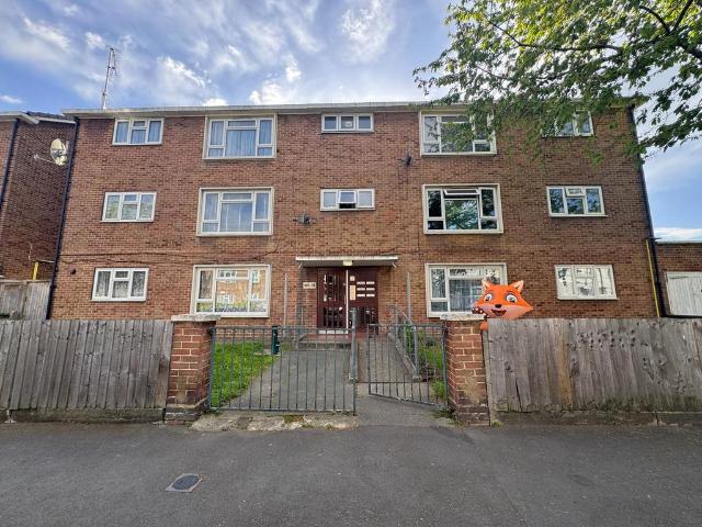 Flat for sale in Beckton, Greater London