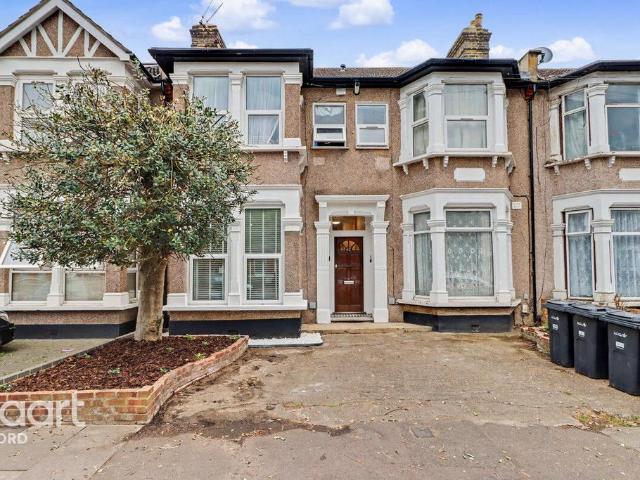 Flat for sale in Gants Hill, Isle Of Man