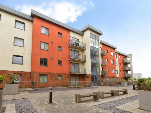 Flat for sale in Roding Riverside, Isle Of Man