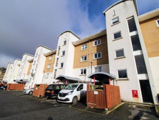Flat for sale in Northumberland Heath, Greater London